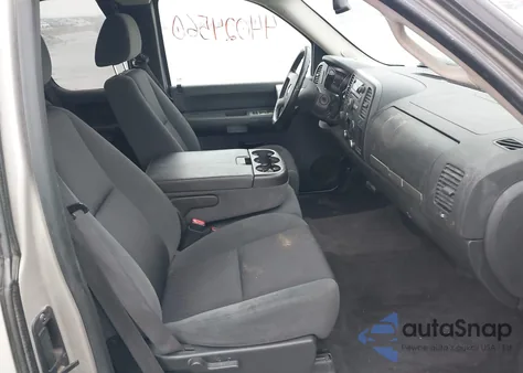 2009 Chevrolet Silverado 1500 Lt z USA, uszkodzony, nr VIN 1GCEK29059Z256173